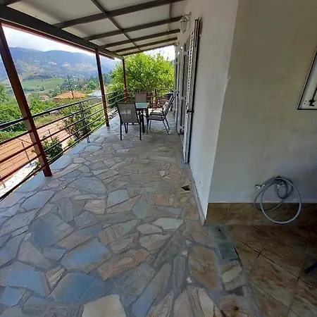 Red Platanus Hotel *