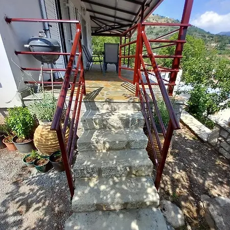 Red Platanus Hotel Kalavryta
